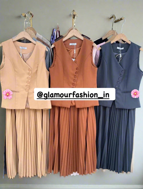 Ladies High End V-neck Vest With Pleated Long Skirts